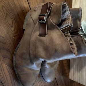 Blowfish booties